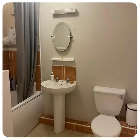 Shermount Court Homestay Tyrrellspass